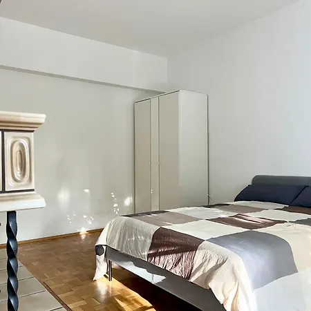 City House 1f